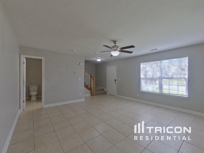 Foto del edificio - 1711 Southwind Dr