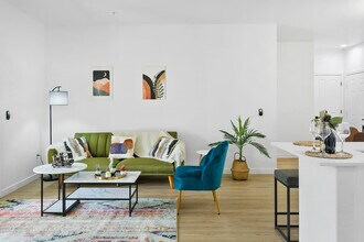 Building Photo - 9450 W Cabela Dr