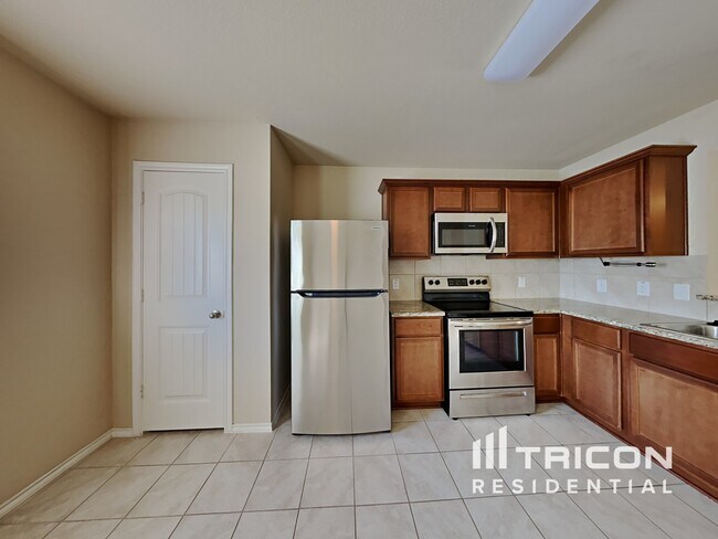 Building Photo - 1300 Granite Path Princeton TX