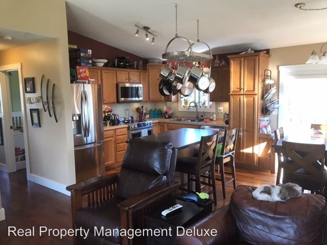Foto del edificio - 2539 Crestview Ln