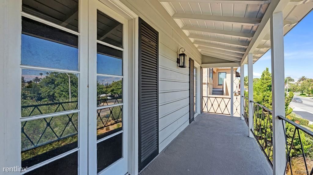 Foto del edificio - 3 br, 2 bath Duplex - 1307 S Rimpau Blvd # 2