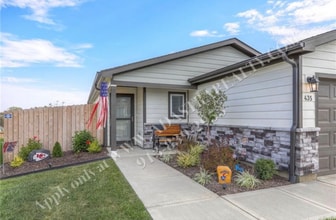 Building Photo - 435 S Park Dr