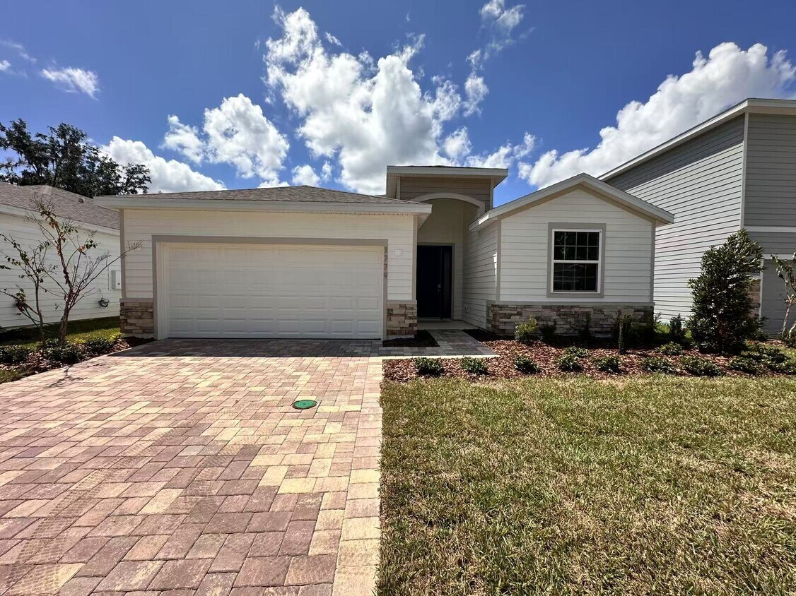 Foto principal - 1779 NW 136th Blvd