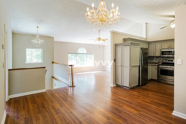 Building Photo - 4204 Sterling Pointe Dr