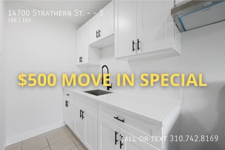 Building Photo - 14700 Strathern St