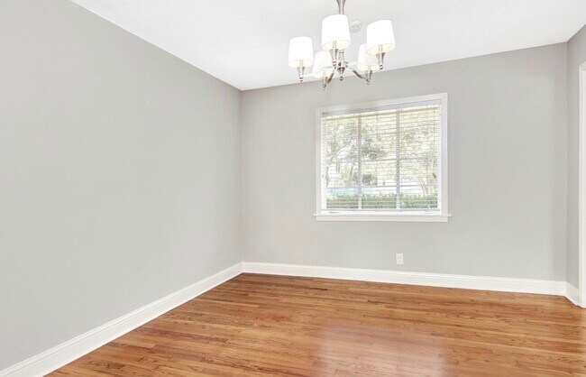 Foto del edificio - 2327 Dorrington St