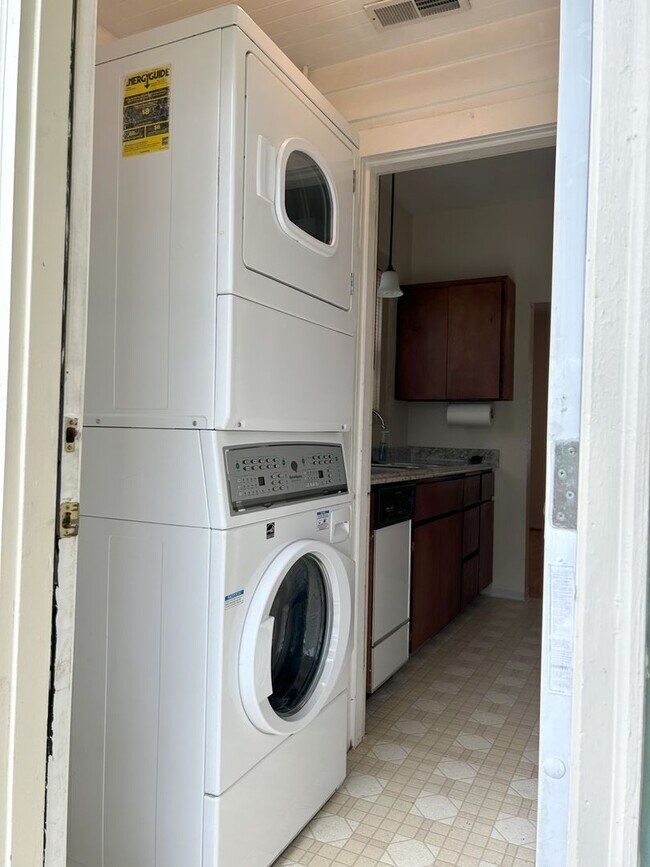 Foto del edificio - Vintage Ranch 1 Bed/1Bath plus Bonus Room ...