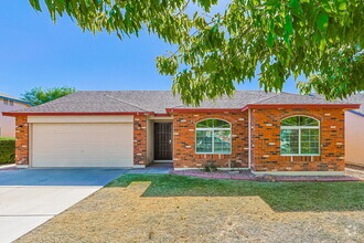 Building Photo - 4367 E Meadow Lark Way