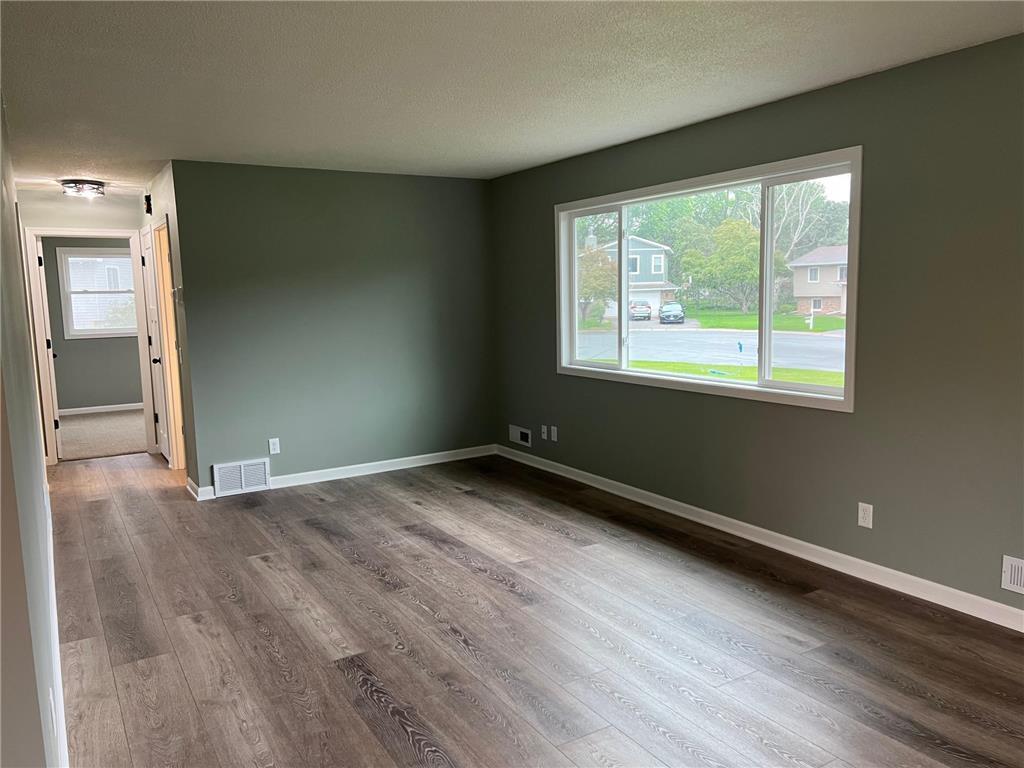 Foto principal - 1401 76th Ave NE