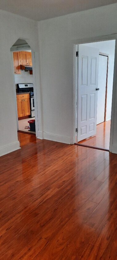 Foto principal - 264 Avenue W