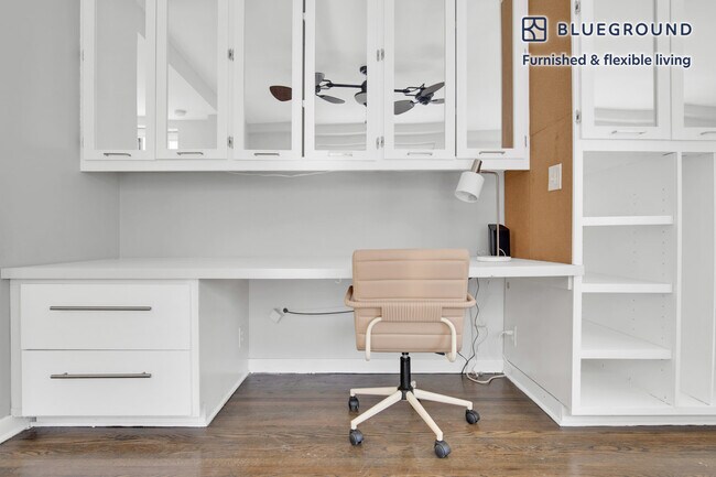 Foto del edificio - 2766 Hampton Pkwy