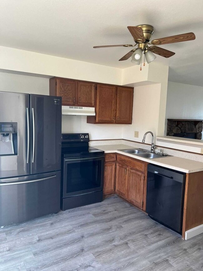 Photo - 3181 Vail Pass Dr Apartment