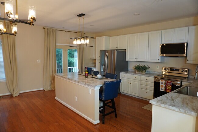 Foto del edificio - 8381 Township Dr