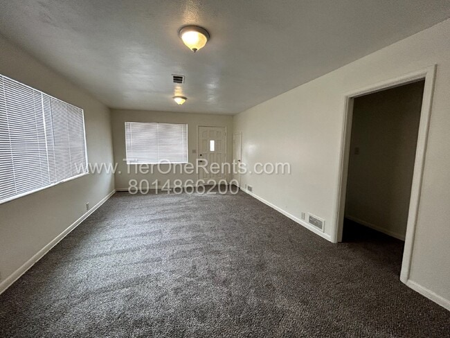 Photo - This property offers a NO DEPOSIT option available for qualified renters! Apartment