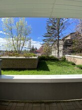 Building Photo - 790-790 Kingsmere Crescent SW