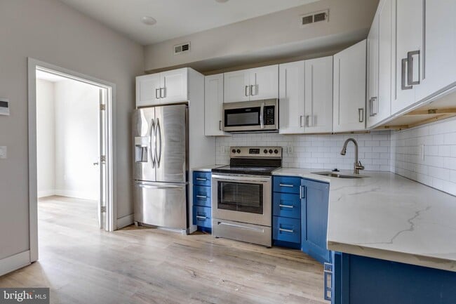 Photo - 1535 N 6th St Apartment