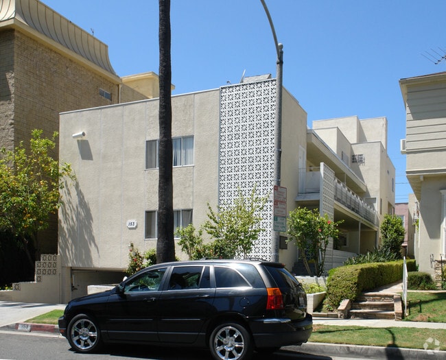 Foto del edificio - 153 S Palm Dr