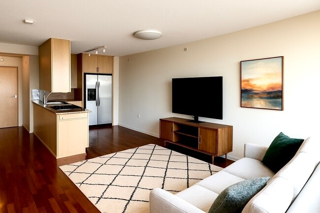 Building Photo - 9725 Woods Dr
