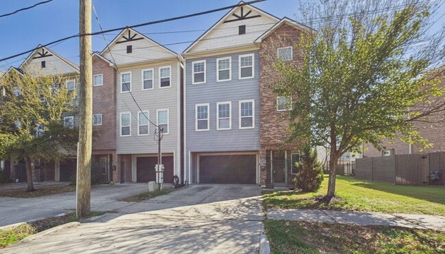 Foto del edificio - 2724 Rutland St