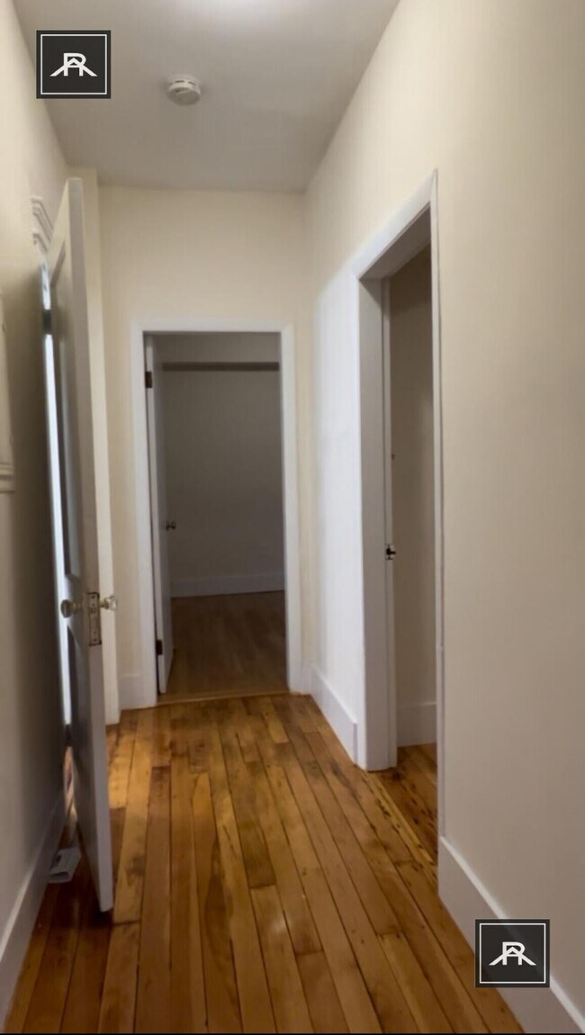 Foto del edificio - 3 bedroom in Allston MA 02134