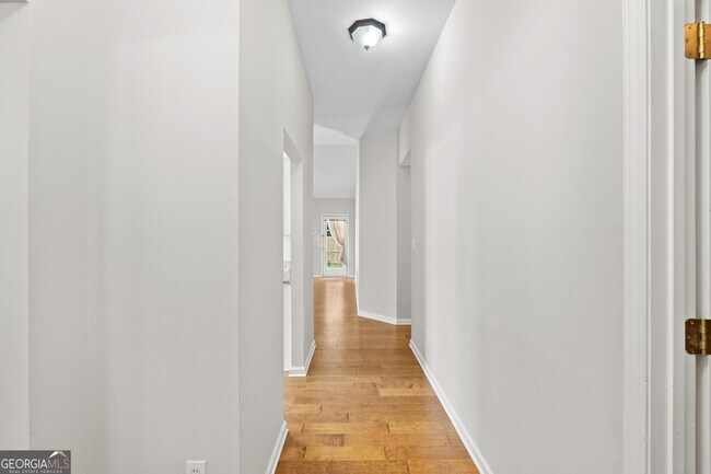 Foto del edificio - 226 Turnbridge Cir