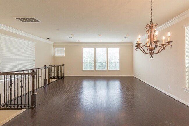 Foto del edificio - 3206 Clearview Cir