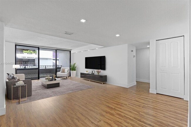 Foto del edificio - 13953 Kendale Lakes Cir