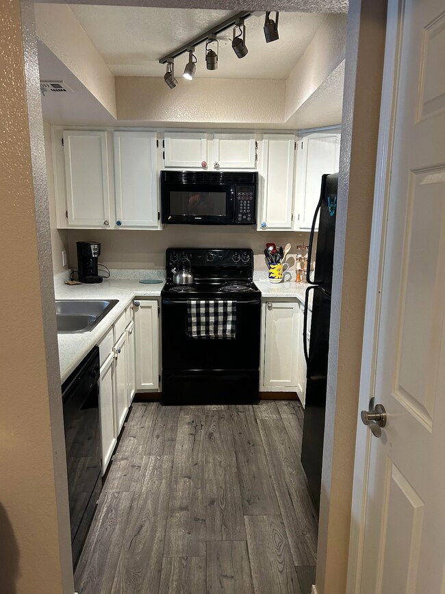 Foto del edificio - 1331 W Baseline Rd