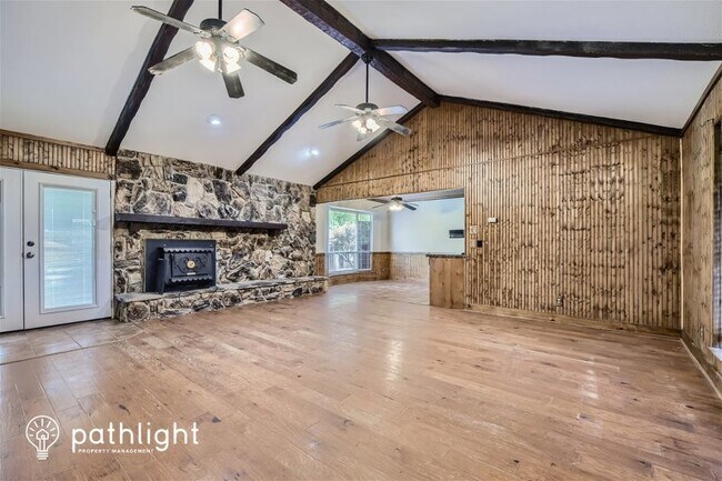 Building Photo - 1090 Ashford Ln