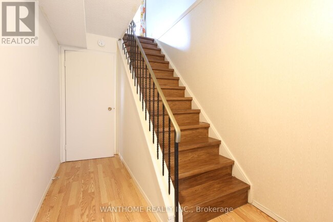 Building Photo - 44 Freshmeadow Dr