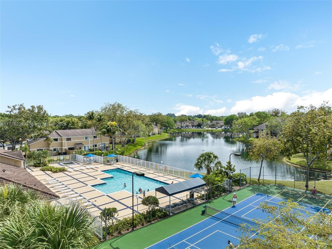 Foto principal - 351 Palm Way