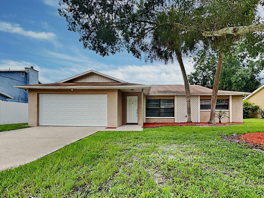 Foto principal - 15545 Timberline Dr