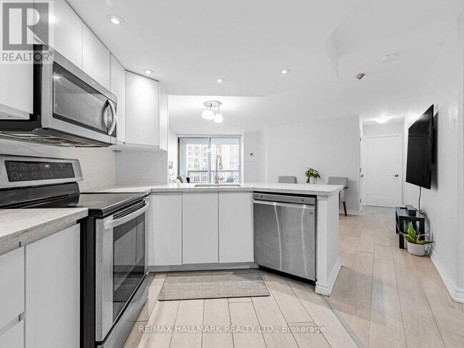 Building Photo - 77 Maitland Pl