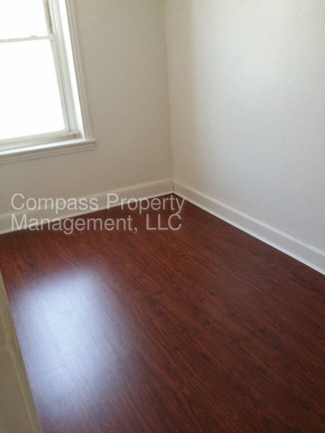 Building Photo - $850 - 3 Bed, 1 Bath - Coatesville