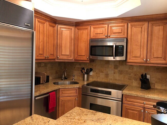 Foto del edificio - 251 Oleander Ave