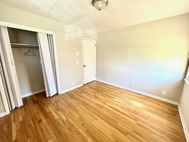 Foto del edificio - 6016 Pulaski Pike NW