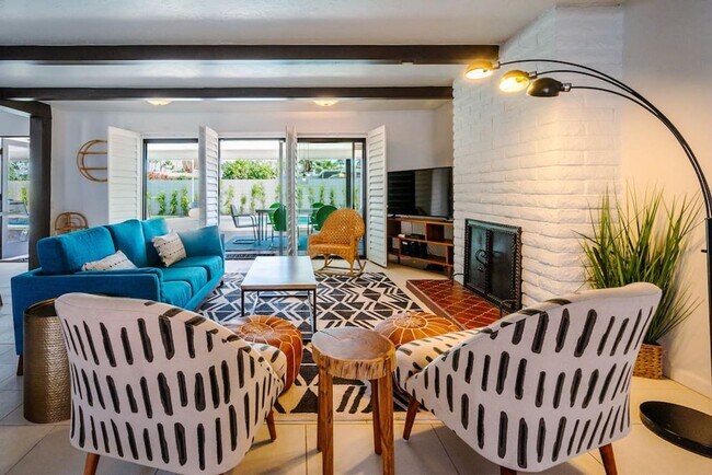 Building Photo - Luxury Mid-Century Retreat in the Heart of...
