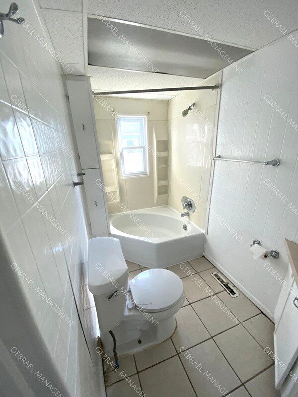 Foto del edificio - 1220 Mackinaw St