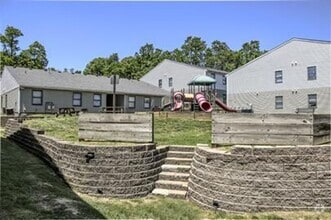 Building Photo - 150 W Lee St