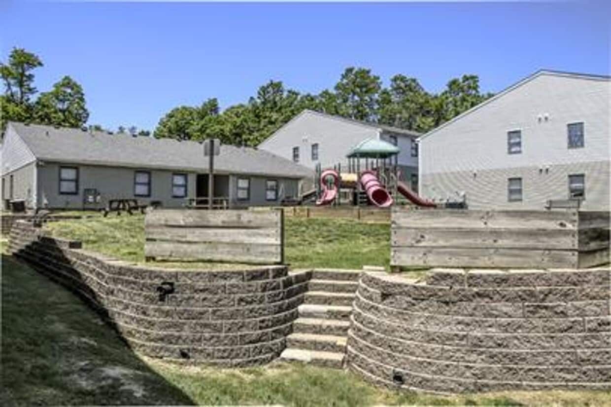 Primary Photo - Stoneridge