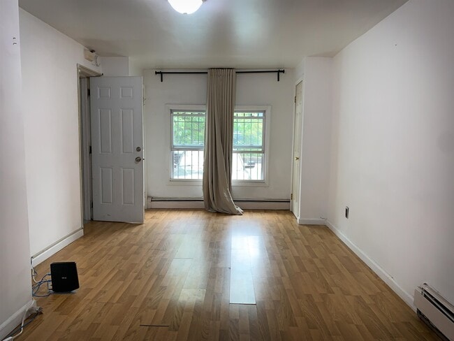 Building Photo - 639 Palisade Ave