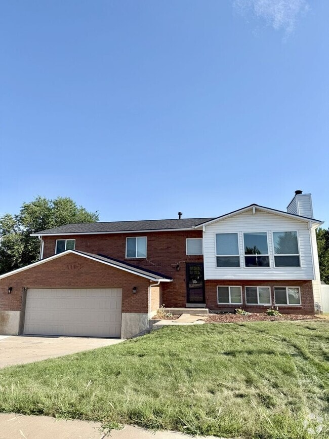 Building Photo - 1602 E 2550 N