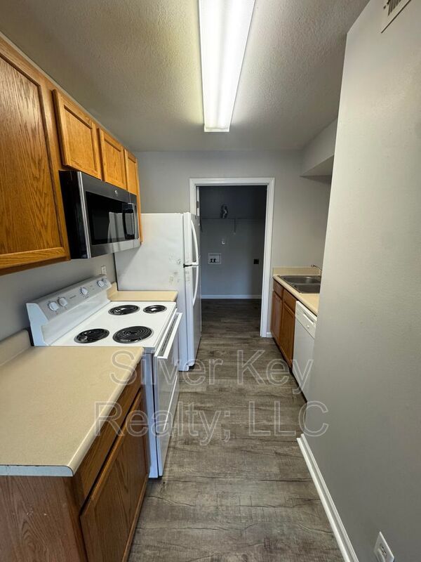 Foto del edificio - 268 Willow Creek Drive
