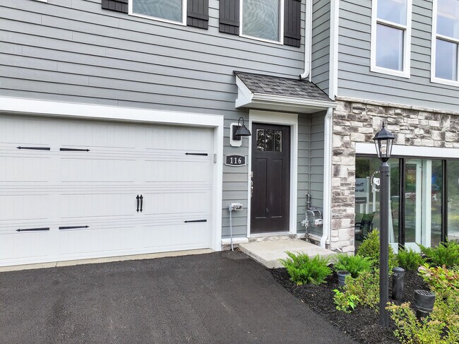 Foto del edificio - 116 River Ridge Dr