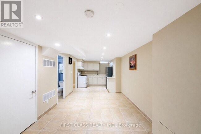 Building Photo - 41 Horstman St