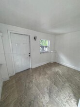 Building Photo - 1315 SW 3rd St