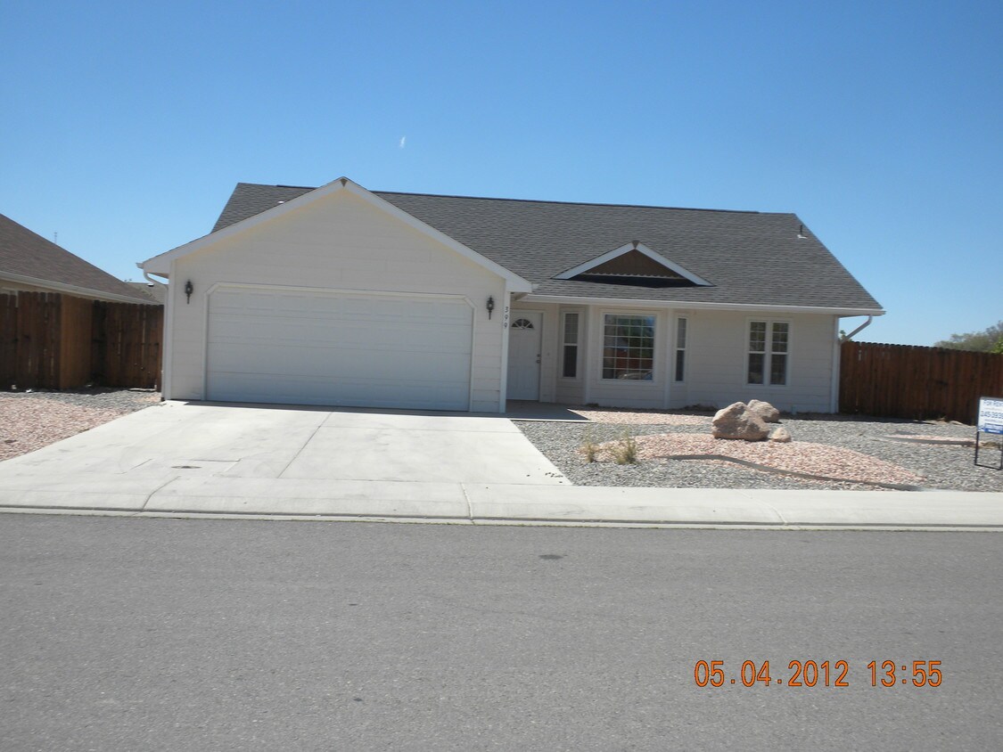 Foto principal - 399 Skyler St