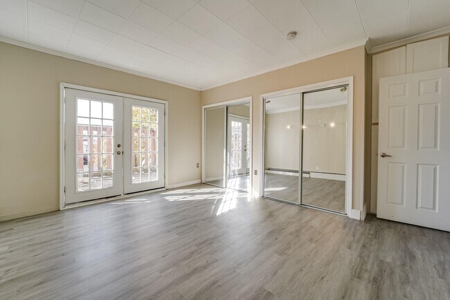 Building Photo - 1443 46th St