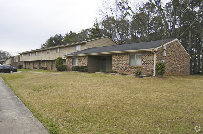 Building Photo - Highland Apartments