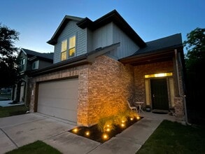 Building Photo - 7337 Menchaca Rd